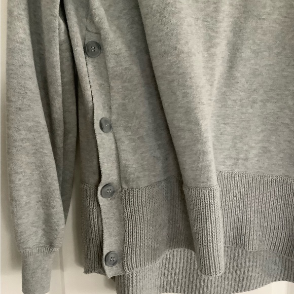 Tahari sweater. - Picture 2 of 3